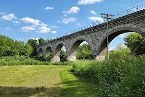 Turtle Creek Parkway (Stone Arch Bridge) image