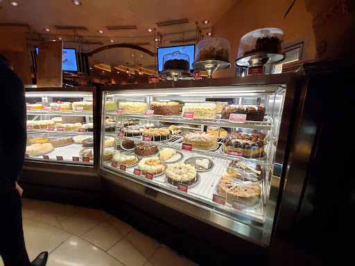 Shopping Mall «Easton Town Center», reviews and photos, 160 Easton Town Center, Columbus, OH 43219, USA