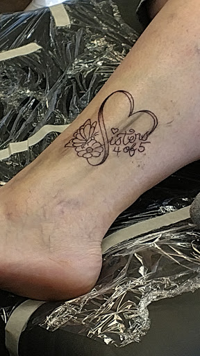 Tattoo Shop «Bulldog Tattoo Parlor», reviews and photos, 3530 Martin Way E, Olympia, WA 98506, USA