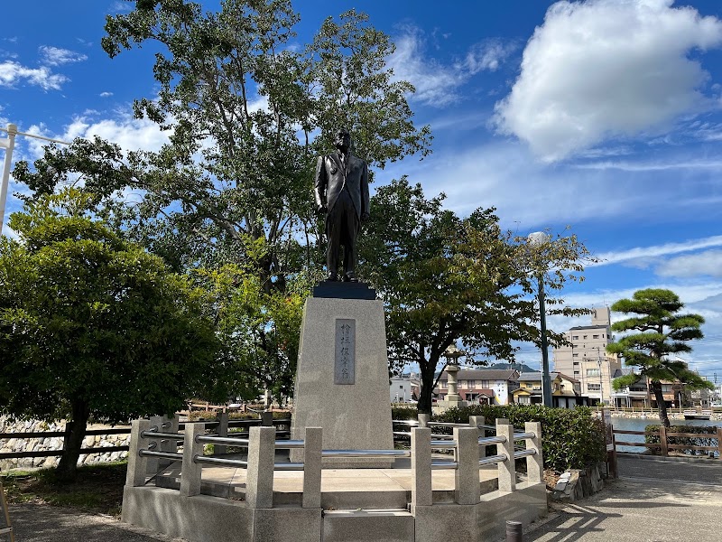 檜垣俊幸翁銅像(今治市名誉市民)