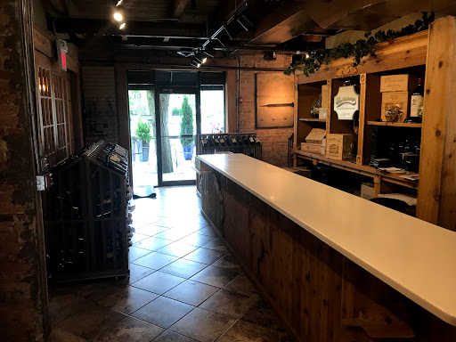 Wine Store «The Wine Exchange», reviews and photos, 1 Illinois St # 120, St Charles, IL 60174, USA