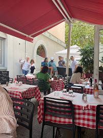 Atmosphère du Restaurant français Au P'Tit Bouchon à Vienne - n°19