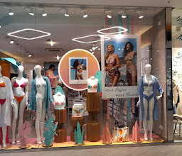 Calzedonia photo
