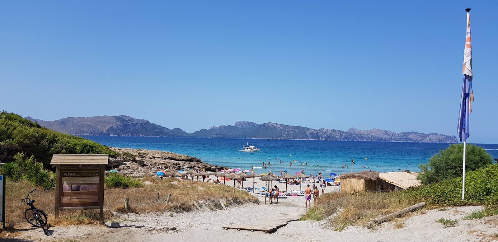Photo of Sant Pere beach - recommended for family travellers with kids