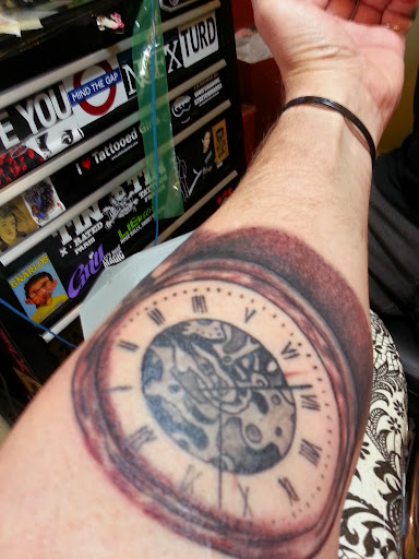 Tattoo and Piercing Shop «Black Hole Body Piercing & Tattoo», reviews and photos, 12550 SW 1st St, Beaverton, OR 97005, USA