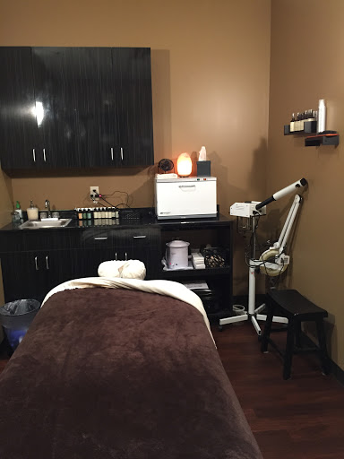 Hair Salon «Liv Aveda Salon & Spa», reviews and photos, 1839 Adams St, Mankato, MN 56001, USA
