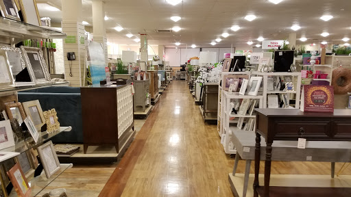 Department Store «HomeGoods», reviews and photos, 664 New Loudon Rd, Latham, NY 12110, USA