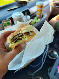 Photo n°6 de McDonald's Sallanches à Sallanches ()