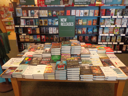 Book Store «Barnes & Noble», reviews and photos, 270 Buckland Hills Dr #1024, Manchester, CT 06040, USA