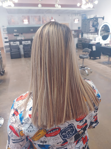 Hair Salon «Bigger Better Hair Salon», reviews and photos, 4425 N Central Expy #39, Dallas, TX 75205, USA