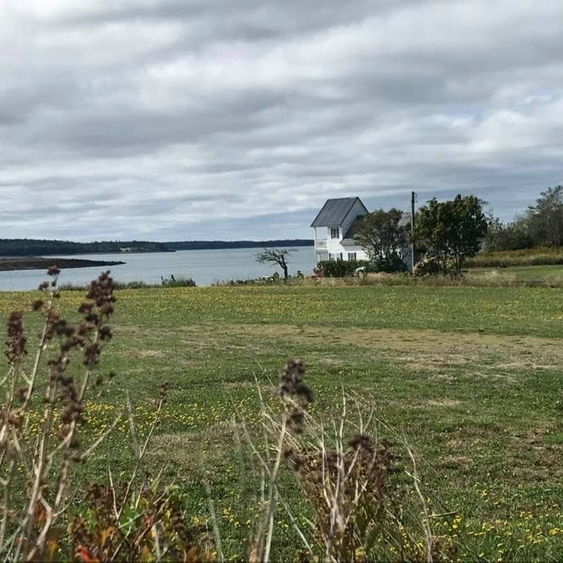 Rossport by the Sea Lodging & Retreat