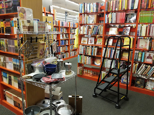 Used Book Store «Bookmans Ina Entertainment Exchange», reviews and photos, 3733 W Ina Rd, Tucson, AZ 85741, USA