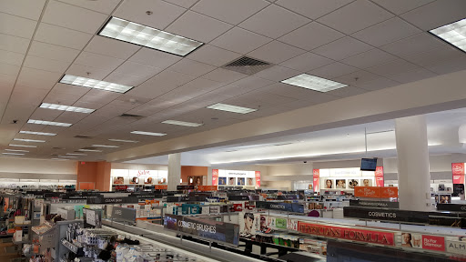 Pet Supply Store «Petco Animal Supplies», reviews and photos, 3012 Bridgepointe Pkwy, San Mateo, CA 94404, USA