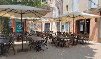 Atmosphère du Restaurant français Restaurant Arles - La Mule Blanche - n°17