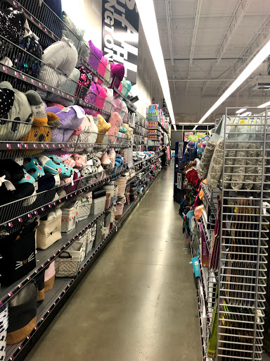 Variety Store «Five Below», reviews and photos, 4699 Perkiomen Ave, Reading, PA 19606, USA