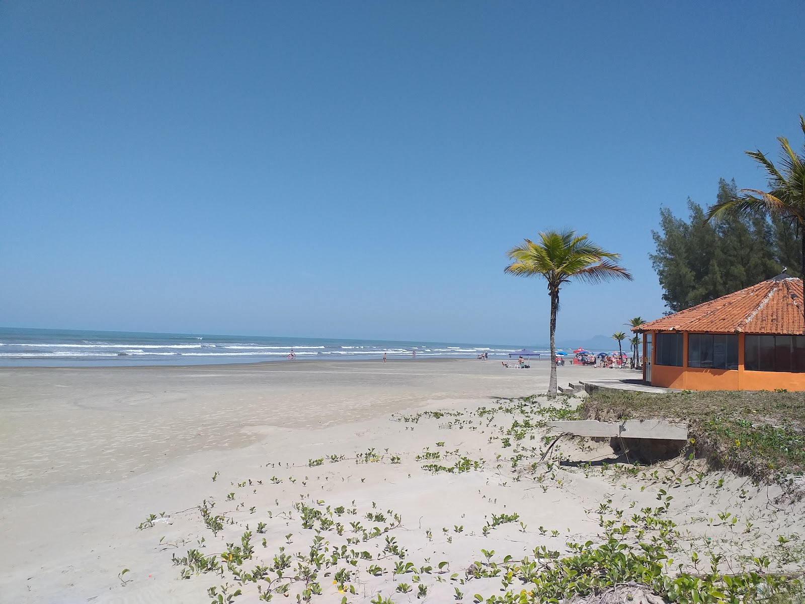 博皮朗加海滩的照片 带有碧绿色纯水表面