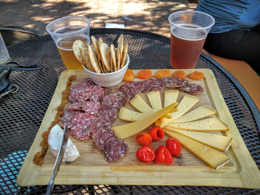 Supermarket «Westover Market», reviews and photos, 5863 Washington Blvd, Arlington, VA 22205, USA