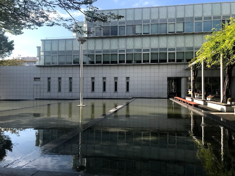 静岡県立大学 小鹿キャンパス 看護学部 静岡県立大学短期大学部 静岡県静岡市駿河区小鹿 公立大学 大学 グルコミ