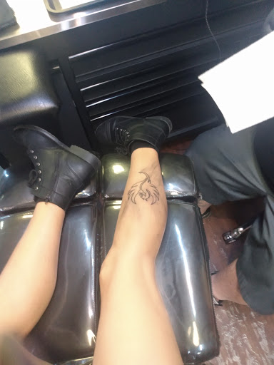 Tattoo Shop «Ink Wolves Tattoos», reviews and photos, 11900 N Nebraska Ave, Tampa, FL 33612, USA