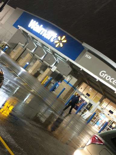 Pharmacy «Walmart Supercenter», reviews and photos, 3520 Hudson Dr, Stow, OH 44224, USA