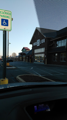 Grocery Store «Food Lion», reviews and photos, 907 S Chapel St, Newark, DE 19713, USA