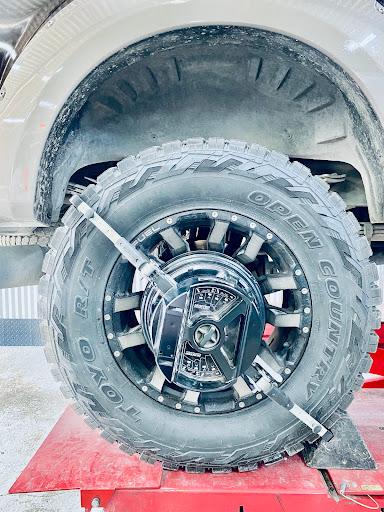 Auto Repair Shop «Discount Auto & Tire shop», reviews and photos, 900 E Plano Pkwy A, Plano, TX 75074, USA