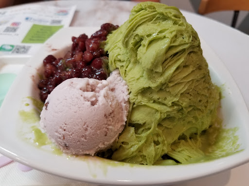 Dessert Shop «Just Desserts», reviews and photos, 7211 18th Ave, Brooklyn, NY 11204, USA