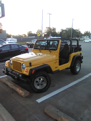 Auto Parts Store «AutoZone», reviews and photos, 606 Riverview Dr, Kalamazoo, MI 49001, USA