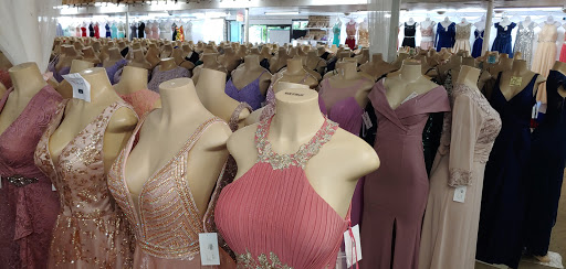 Bridal Shop «Lady Secrets - Quinceañera, Bridal, and Prom Dresses», reviews and photos, 19240 SE Stark St, Portland, OR 97233, USA