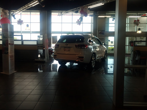 Kia Dealer «Community Kia», reviews and photos, 4221 East Fwy, Baytown, TX 77521, USA