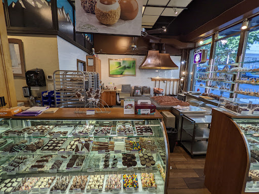 Chocolate Shop «Rocky Mountain Chocolate Factory», reviews and photos, 1419 1st Ave, Seattle, WA 98101, USA