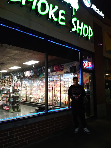 Tobacco Shop «Kazzaz Smoke Shop», reviews and photos, 6355 W Montrose Ave, Chicago, IL 60634, USA
