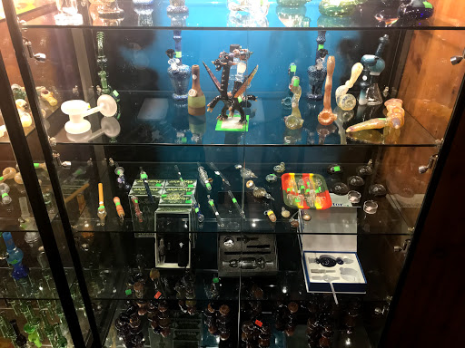 Tobacco Shop «Pipe Eyes», reviews and photos, 115 E Plymouth Ave, DeLand, FL 32724, USA