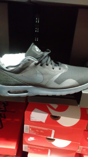 Shoe Store «Nike Factory Store», reviews and photos, 2692 Madison Rd, Cincinnati, OH 45208, USA