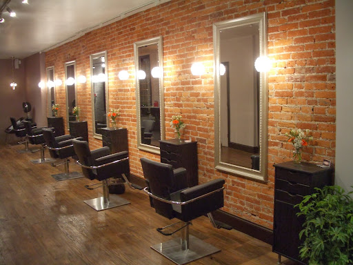 Hair Salon «Deluxe Hair Salon», reviews and photos, 2209 South St, Philadelphia, PA 19146, USA