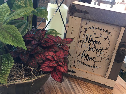 Florist «Delano Floral & Gifts», reviews and photos, 120 River St N, Delano, MN 55328, USA