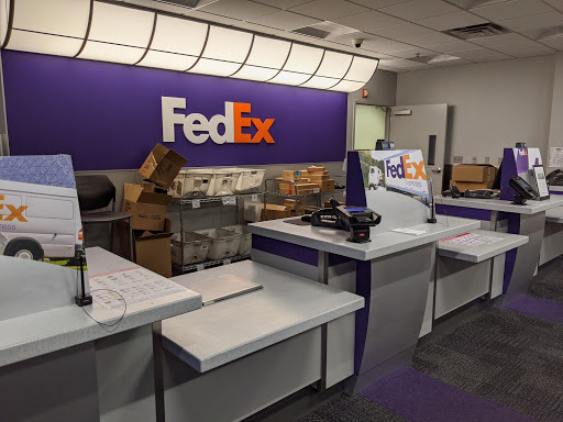 Shipping and Mailing Service «FedEx Ship Center», reviews and photos, 3433 2400 S, West Valley City, UT 84119, USA