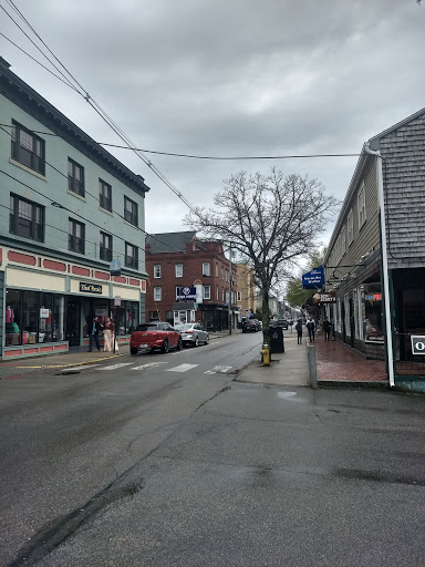 Ice Cream Shop «Kilwins Chocolates and Ice cream», reviews and photos, 262 Thames St, Newport, RI 02840, USA