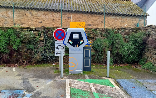 Morbihan énergies Charging Station à Calan