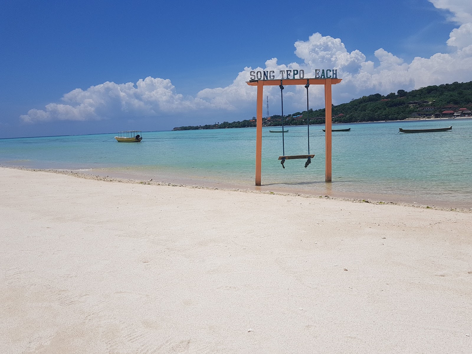 Photo of Song Tepo Beach with bright sand surface