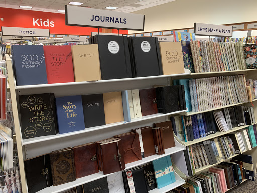 Book Store «Books-A-Million», reviews and photos, 1 Susquehanna Valley Mall Dr, Selinsgrove, PA 17870, USA