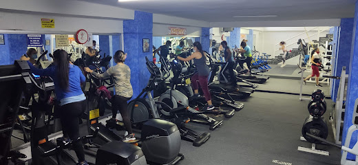 Muscle & fitness center - 78390, Calle Circuito Ote 220, Jardines de Oriente, San Luis, S.L.P., Mexico