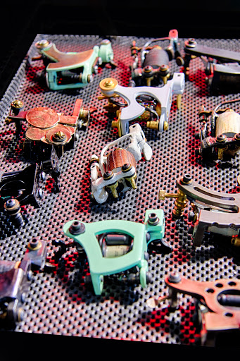 Tattoo Shop «Fallen Sparrow Tattoo Co», reviews and photos, 5049 W Irlo Bronson Memorial Hwy, Kissimmee, FL 34746, USA