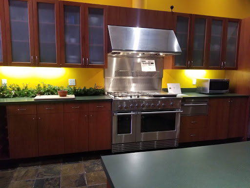 Appliance Store «BASCO Outlet Store», reviews and photos, 4670 NW St Helens Rd, Portland, OR 97210, USA