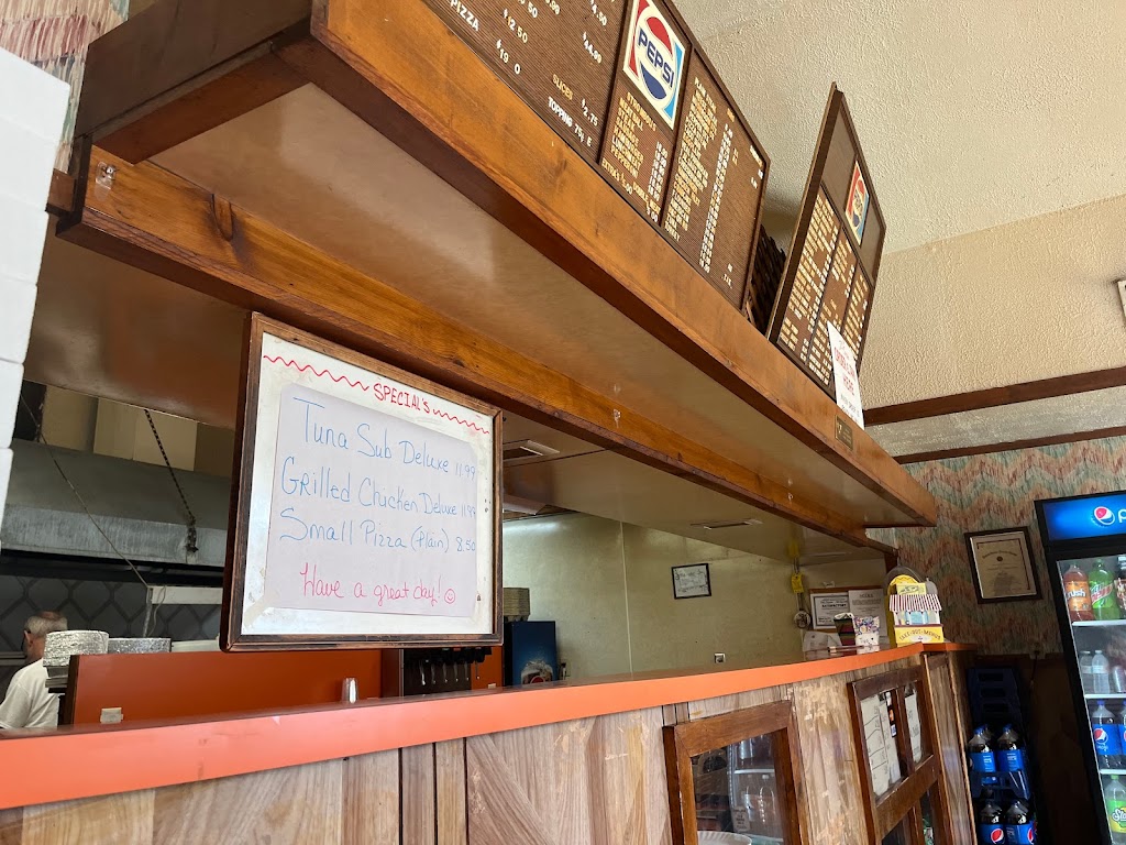 Dino's Pizzaria 08349