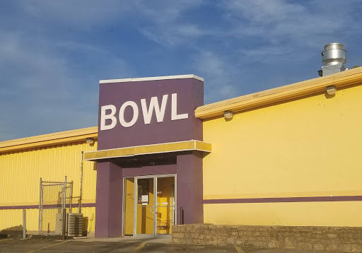 Bowling Alley «Mohegan Bowl», reviews and photos, 51 Thompson Rd, Webster, MA 01570, USA