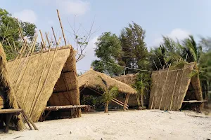 Young Wild and Free - beach bar restaurant and bungalows image