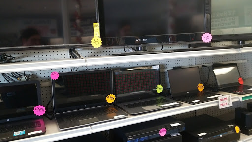 Pawn Shop «Pacific Beach Loan & Jewelry», reviews and photos, 1471 Garnet Ave, San Diego, CA 92109, USA