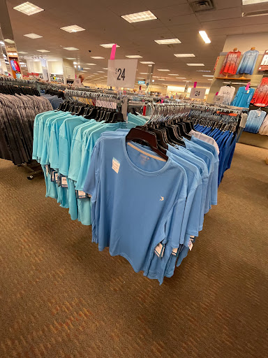 Clothing Store «Bealls Department Store», reviews and photos, 3701 Tamiami Trail E, Naples, FL 34112, USA