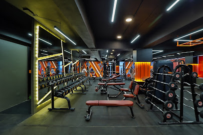 Fitness Garage The Gym - 401/402/437, 4th Floor, B Block, Sumel - 8, Ajit Mill Cir, Rakhial, Ahmedabad, Gujarat 380007, India